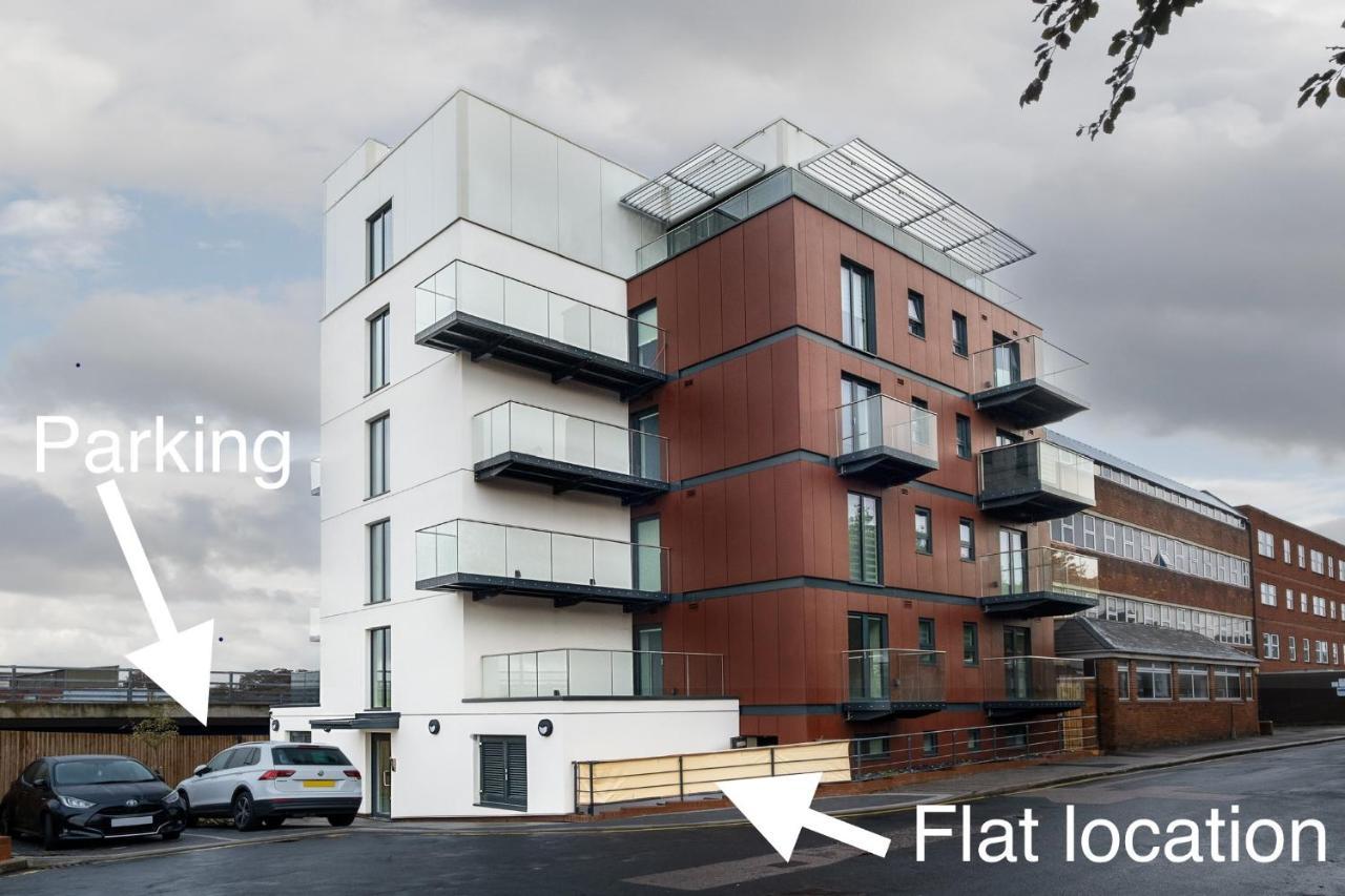 Luton Modern Serviced Accommodation For Contractors, Relocators, Professionals, Tourists And Students - Akugi Homes Dış mekan fotoğraf